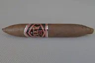 Pier 28 Oscuro