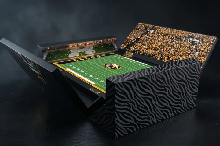 Bocock Brothers выпустила сигару в честь 100-летия стадиона Memorial Stadium