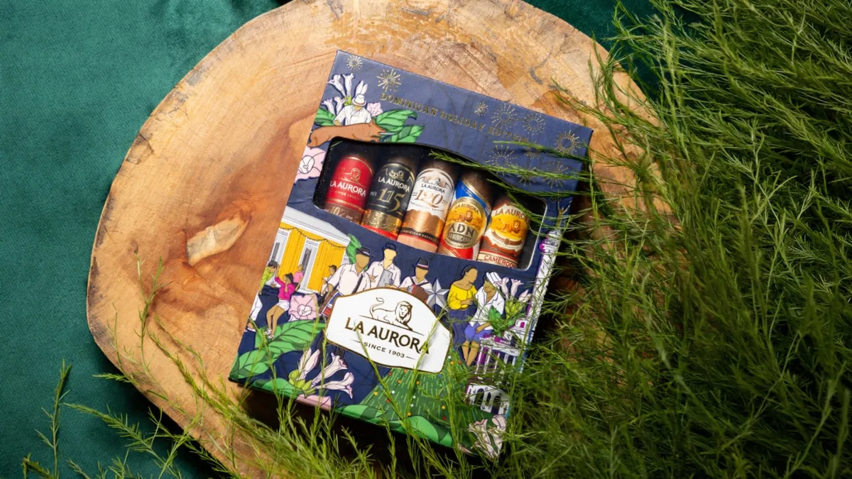 La Aurora выпустит праздничный набор Holiday Box в октябре
