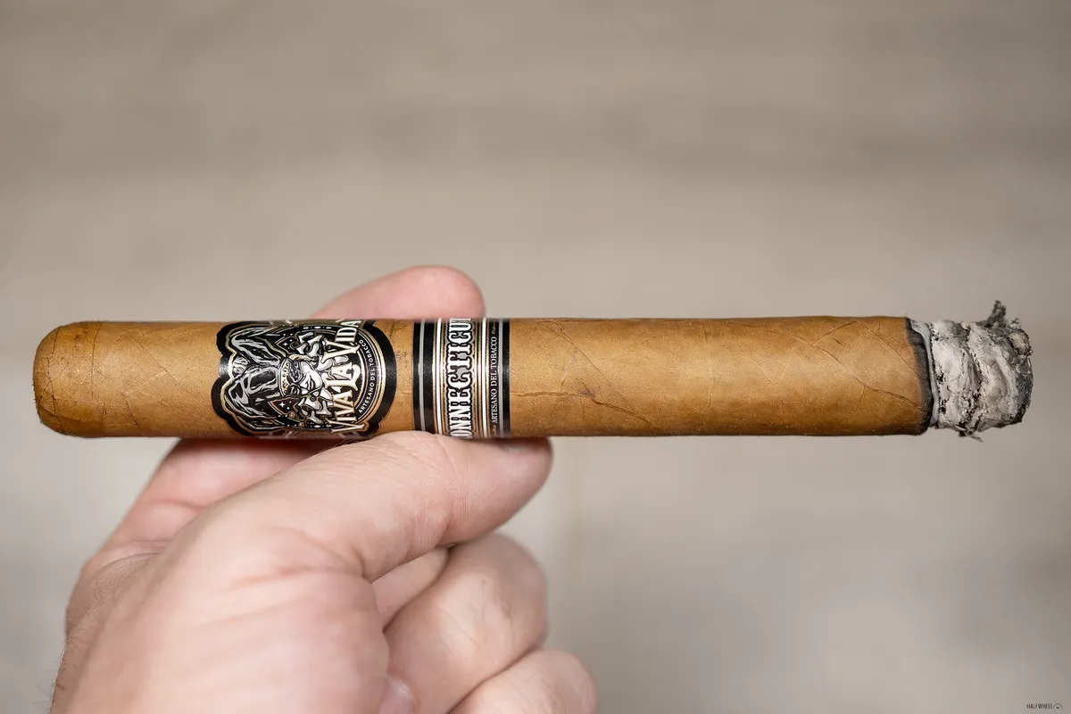 Artesano del Tobacco выпустила Viva La Vida Connecticut Churchill