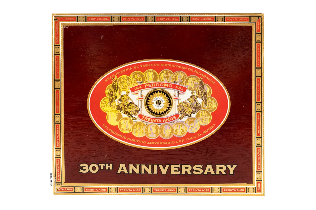 Perdomo переходит на коробки по 20 сигар для линейки 30th Anniversary