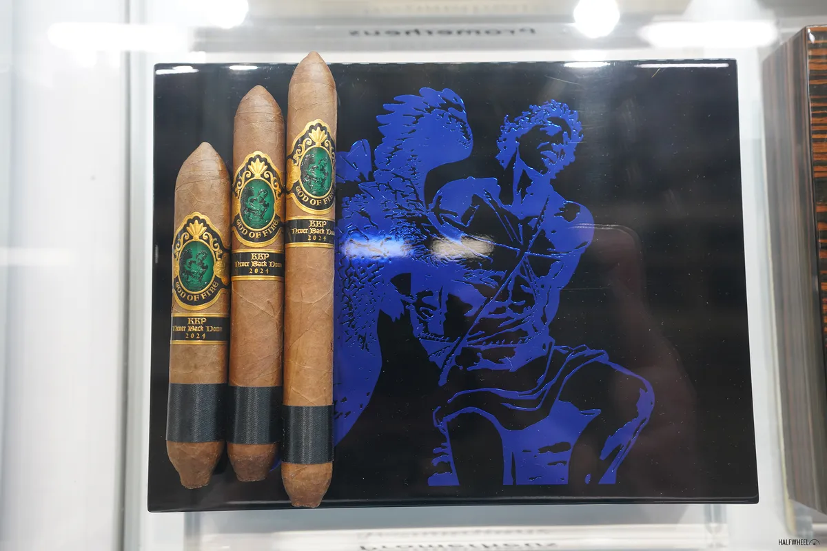 Prometheus выпустила новые витолы Diadema для OpusX Rare Black, Rare Purple и God of Fire