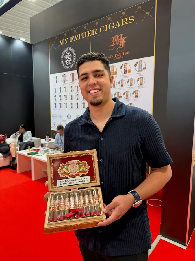My Father Cigars представила вторую сигару гондурасского производства La Lealtad