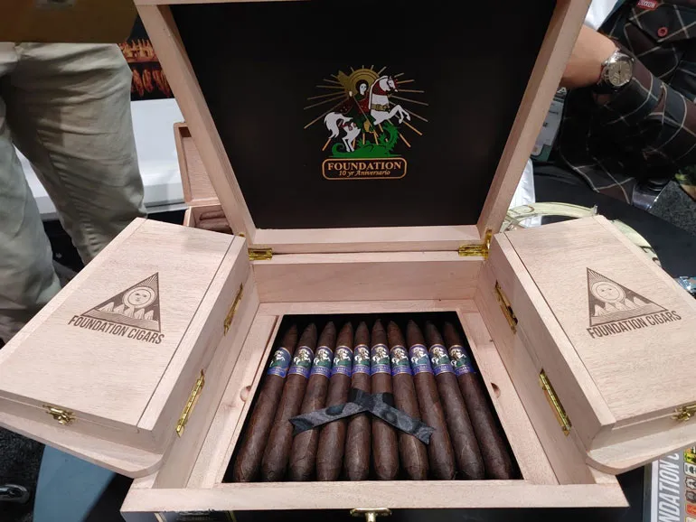 Foundation Cigar Company выпустила Saint George в честь 10-летия