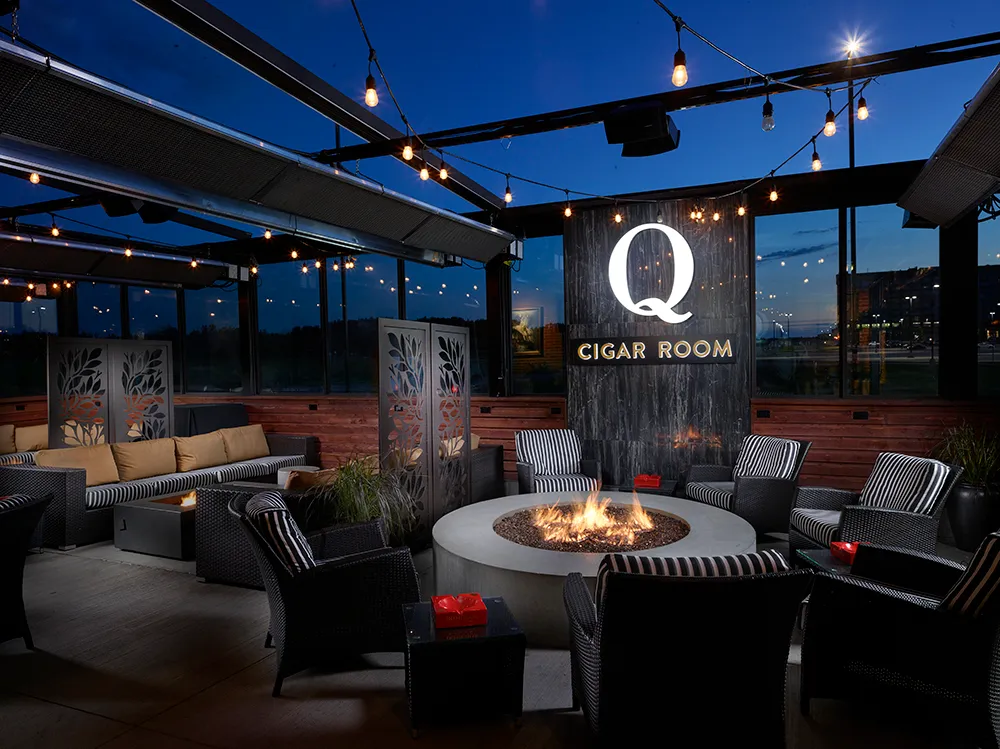 В канадской Альберте открылся сигарный лаунж Q Cigar Room
